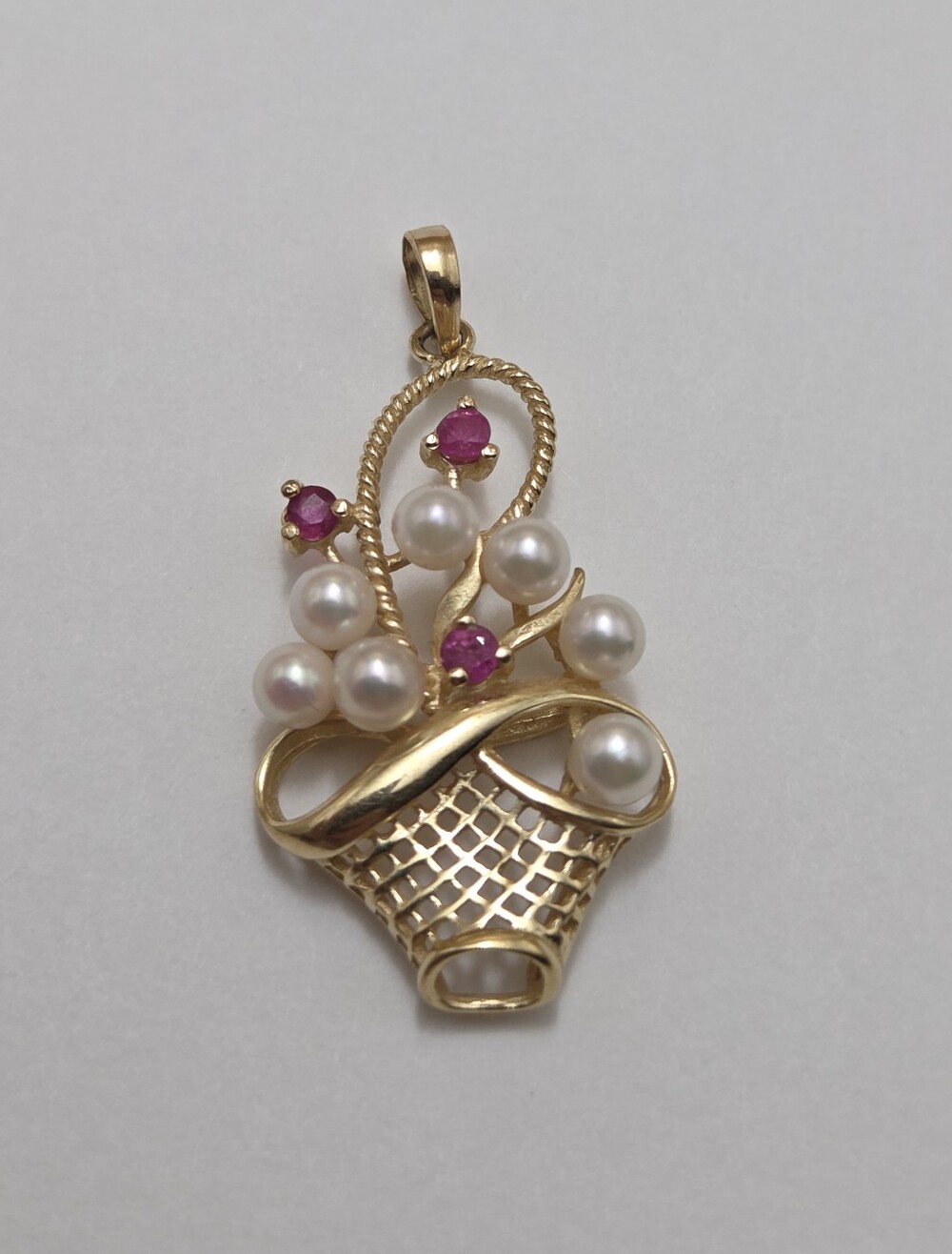 Vintage 14k Yellow Gold Ruby Pearl Infinity Basket Of Flowers Pendant 2.3g